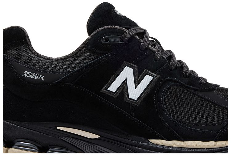 New Balance 2002R Black Silver