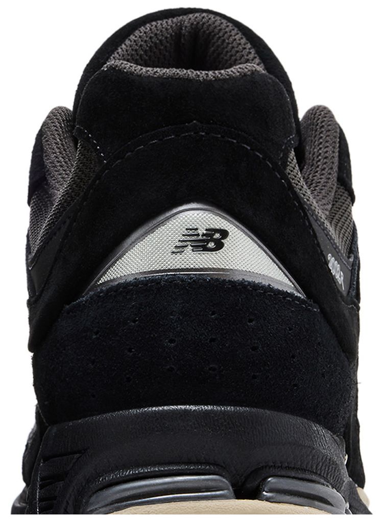New Balance 2002R Black Silver