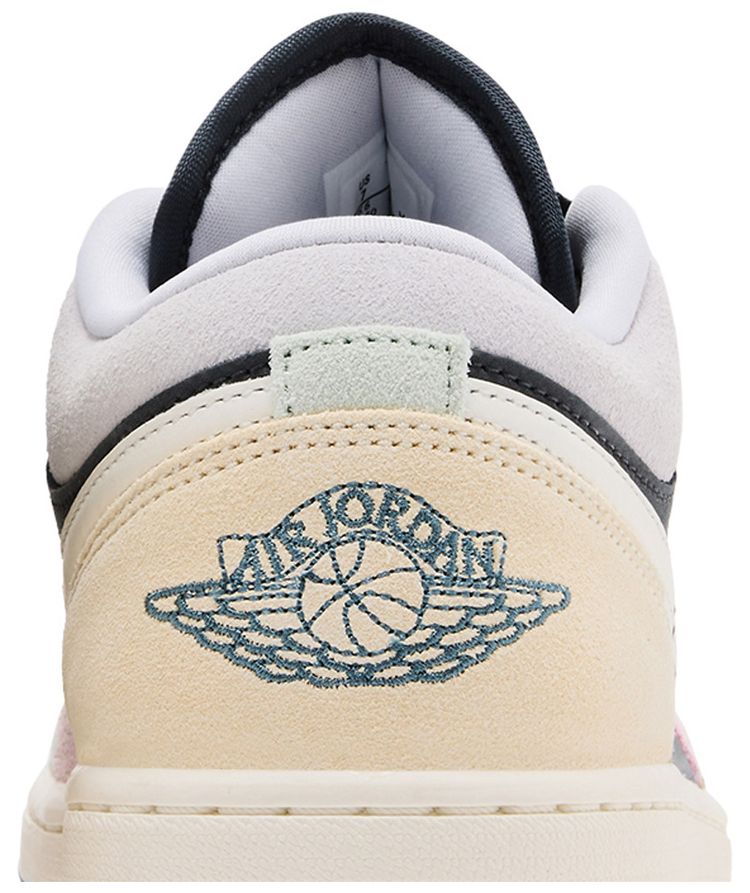 Air Jordan 1 Low SE Black Pastels