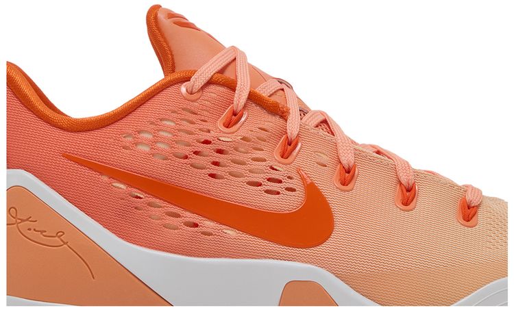 Nike Kobe 9 Elite Low EM Protro  WNBA