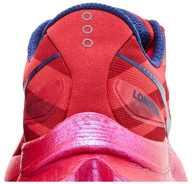 Saucony Endorphin Speed 4 London