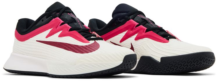 Wmns NikeCourt Air Zoom Vapor Pro 3 HC Team Red Rush Pink