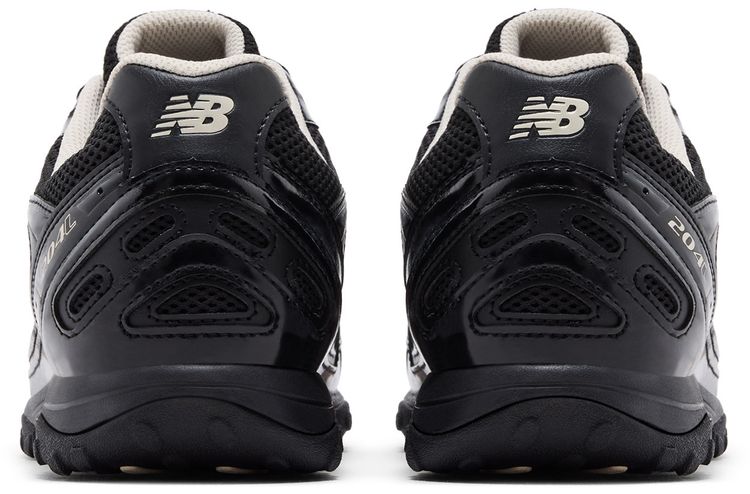 New Balance 204L Black Timberwolf