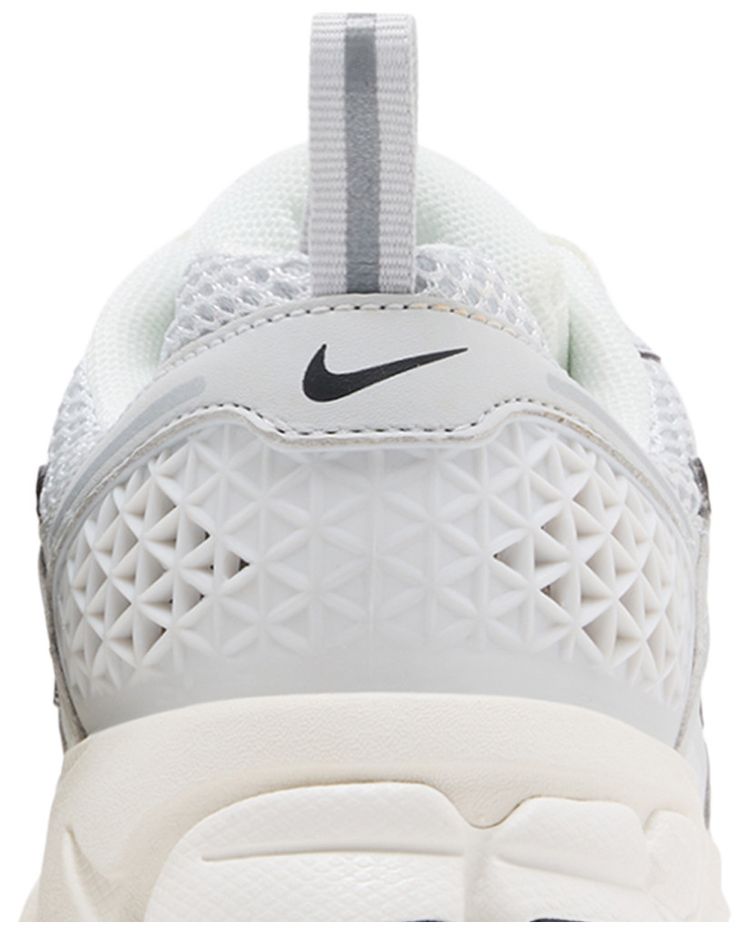 Nike Vomero 5 GS Photon Dust Chrome