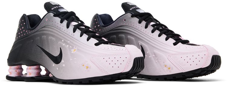 Nike Wmns Shox R4 Sakura
