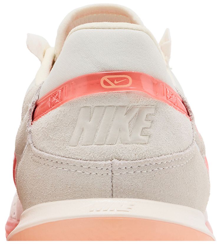 Nike Streetgato Pale Ivory Apricot Agate