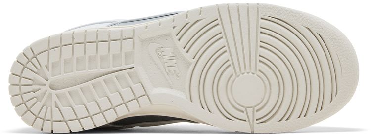 Nike Wmns Dunk Low Next Nature Sheer Lace Pack   Metallic Platinum