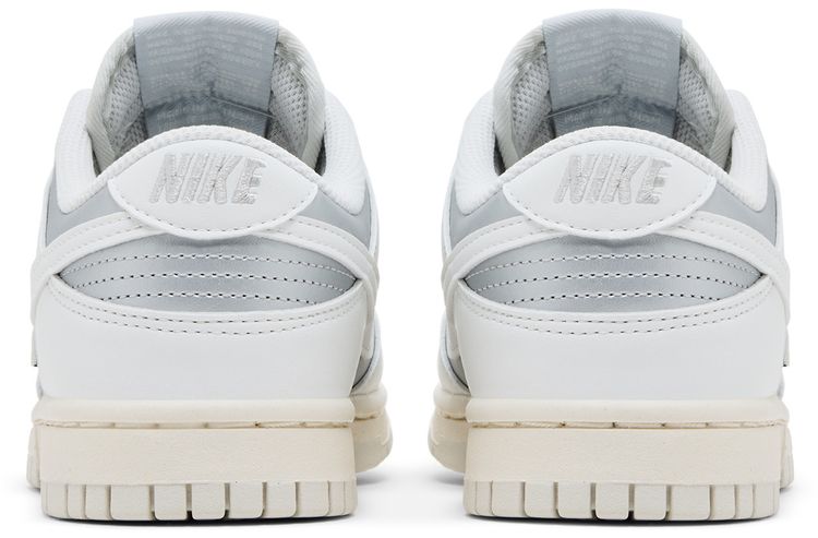 Nike Wmns Dunk Low Next Nature Sheer Lace Pack   Metallic Platinum