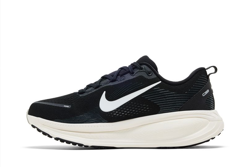Nike Vomero 18 Extra Wide Black Coconut Milk