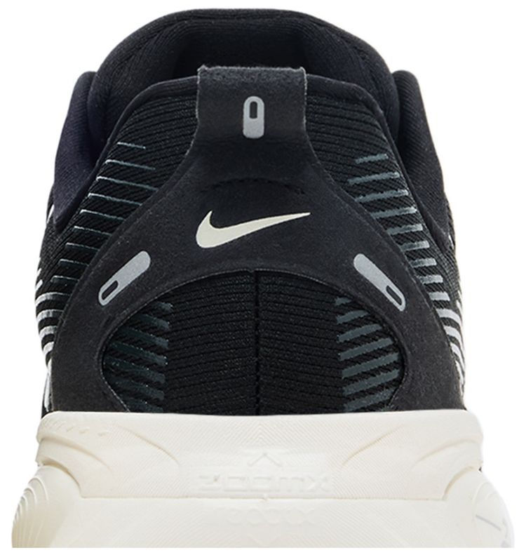 Nike Vomero 18 Extra Wide Black Coconut Milk