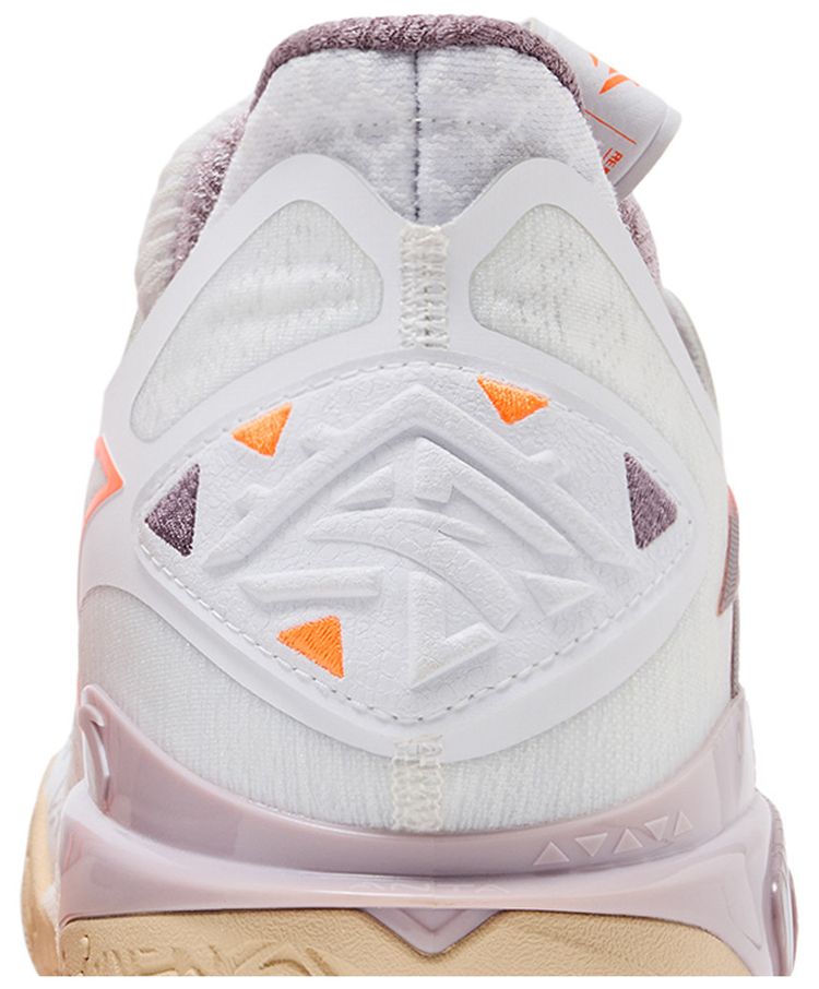 Kyrie Irving x Anta Shock Wave 5 Saltation