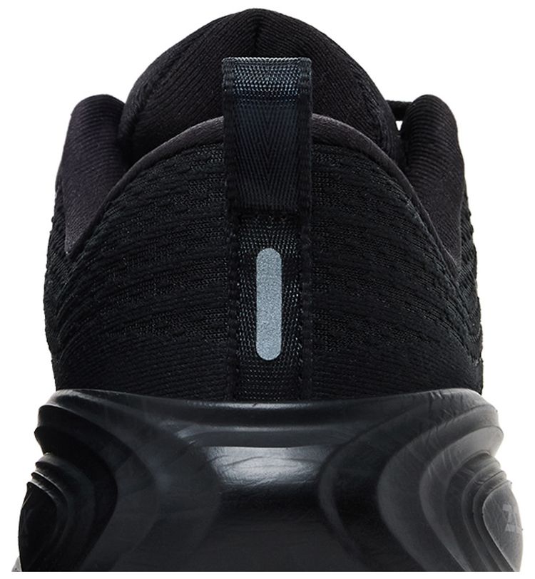 Nike Wmns Vomero Plus Black Metallic Dark Grey