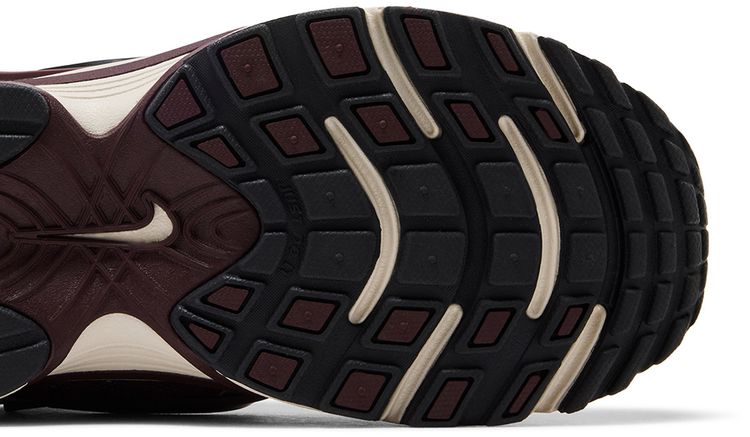 Nike V5 RNR Burgundy Crush Black
