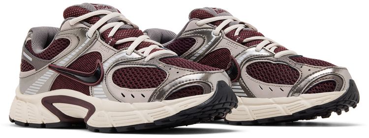 Nike V5 RNR Burgundy Crush Black