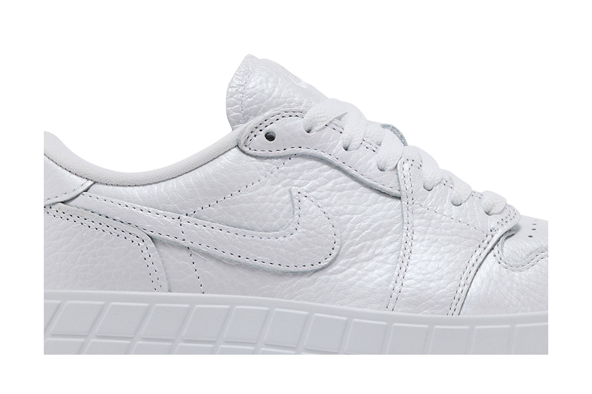 Buy Wmns Air Jordan 1 Low Brooklyn 'White Metallic Silver