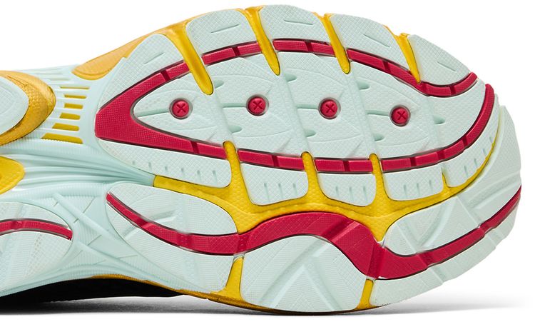 Saucony ProGrid Omni 9 Tokyo