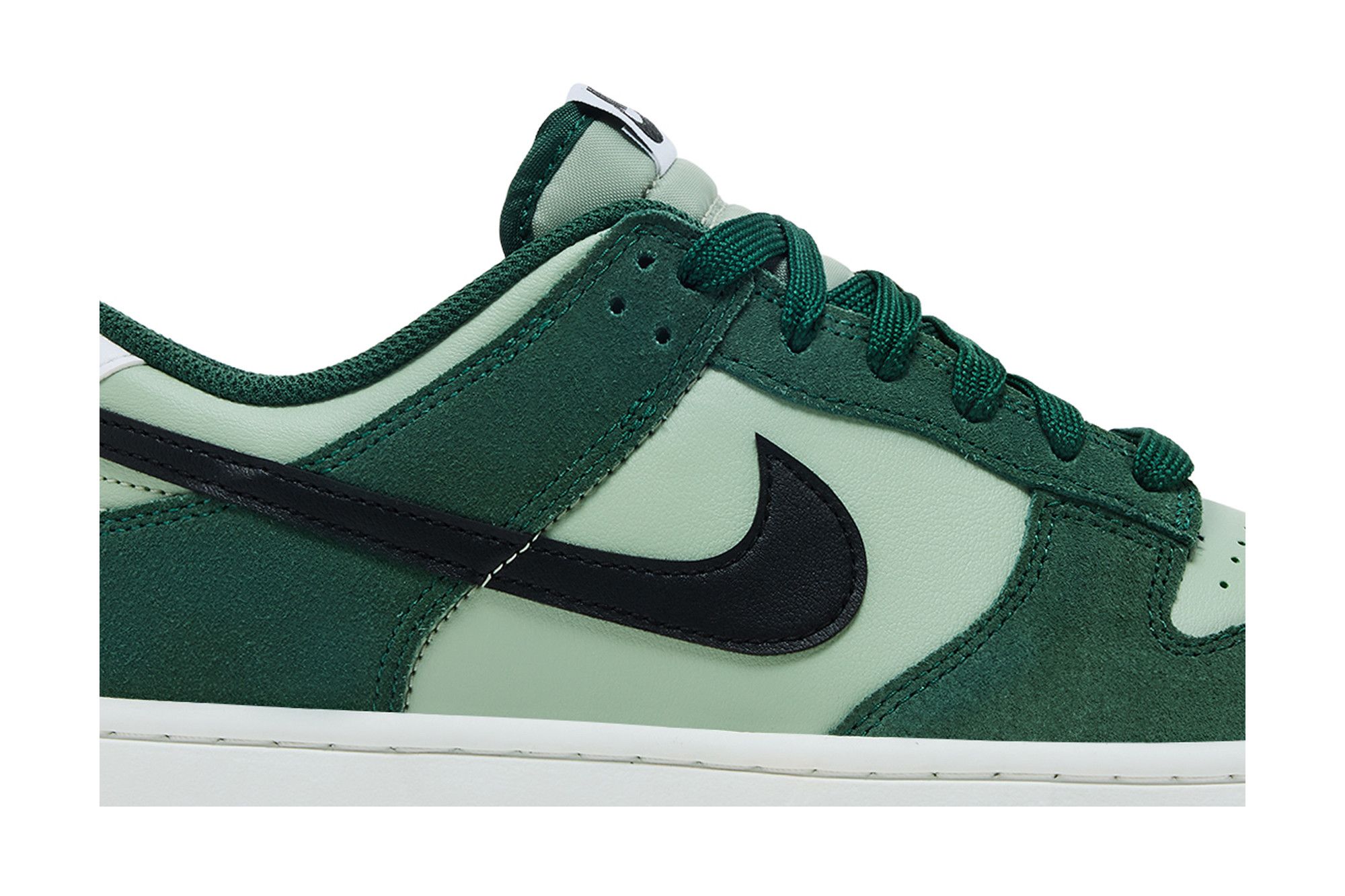 Buy Nike Dunk Low Retro SE 'Jade Horizon Fir' - IB6399 301 | GOAT