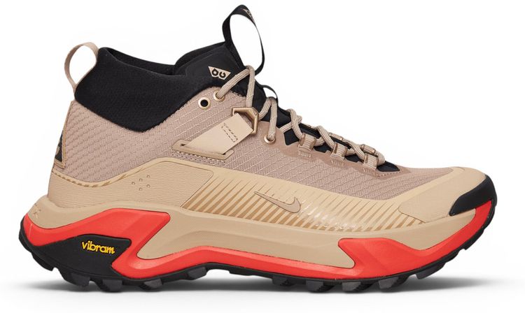 Nike ACG Zegama Hike British Khaki Light Crimson