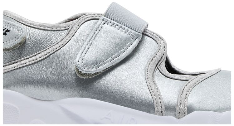 Nike Wmns Air Rift Premium Metallic Silver Sail