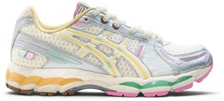 VANDYTHEPINK x ASICS Gel Kayano 121 Vanilla