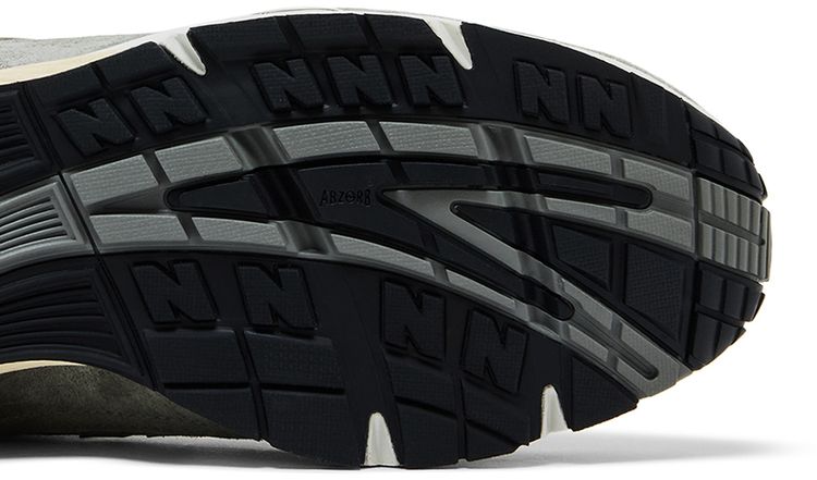 Kith x New Balance Wmns 991v1 Made in UK Vetiver