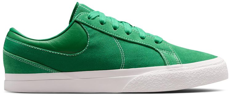 Nike Blazy Pine Green Sail