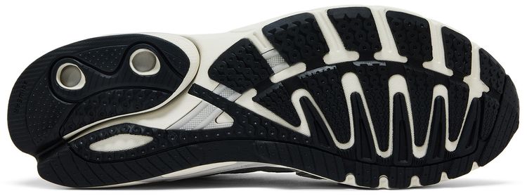 adidas Originals Adistar Control 5  Silver MetallicGrey OneCore Black
