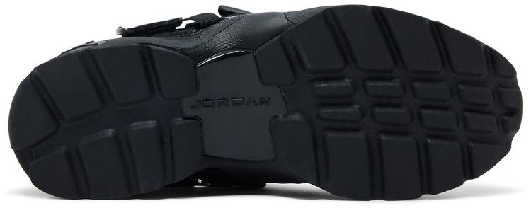 Air Jordan Wmns Jordan Trunner LX Triple Black