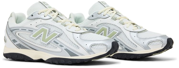 New Balance 204L Silver Metallic Sage Green