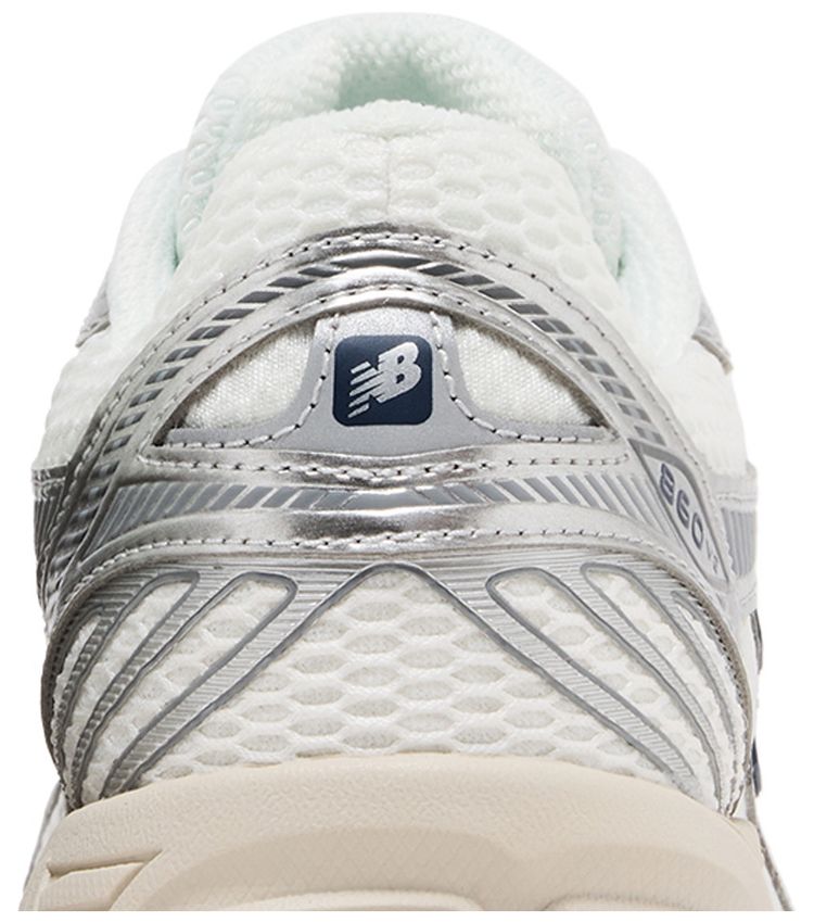 New Balance 860v2 White Silver