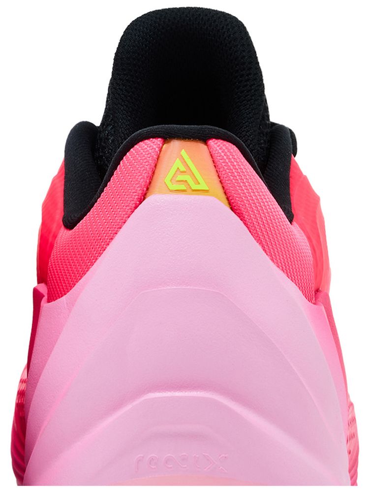 Nike Giannis Freak 8 Hyper Pink Hyper Orange