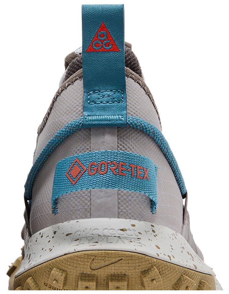 Nike ACG Mountain Fly Low GORE TEX College Grey Picante Red