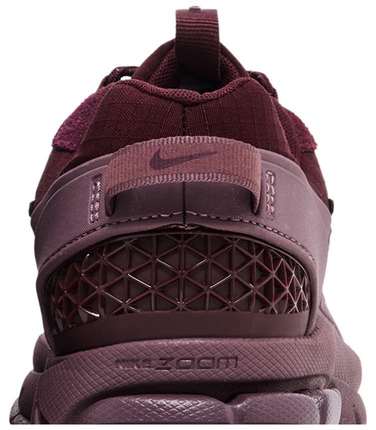 Nike Wmns Zoom Vomero Roam Burgundy Team Red