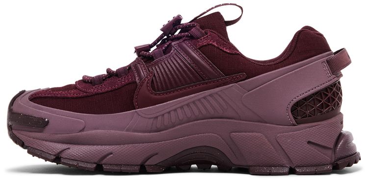 Nike Wmns Zoom Vomero Roam Burgundy Team Red