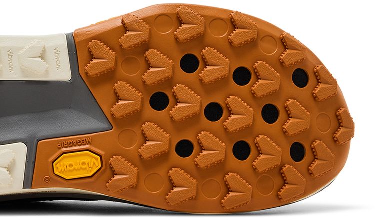 Nike ZoomX Zegama 2 Off Noir Monarch