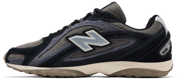 New Balance 204L Black Magnet