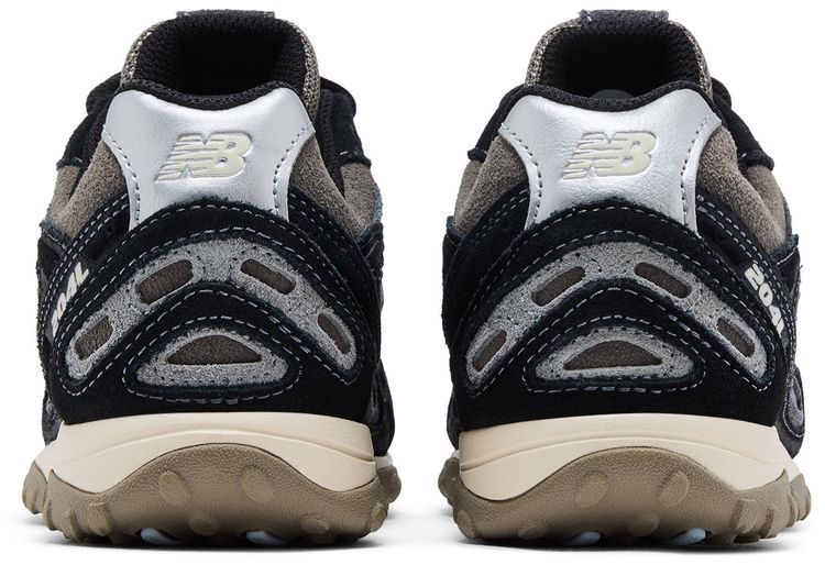 New Balance 204L Black Magnet