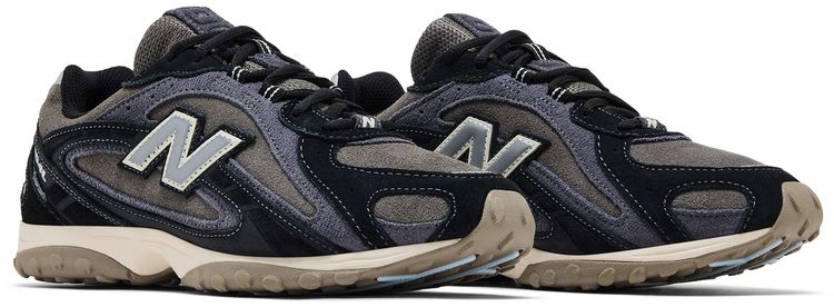 New Balance 204L Black Magnet