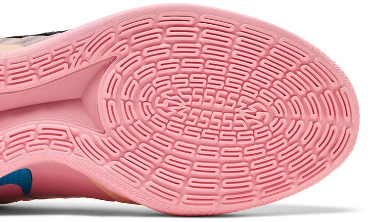 Nike Wmns Sabrina 3 Twin