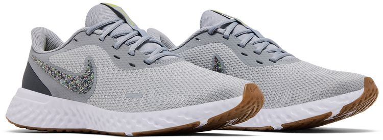 Nike Revolution 5 Premium Wolf Grey