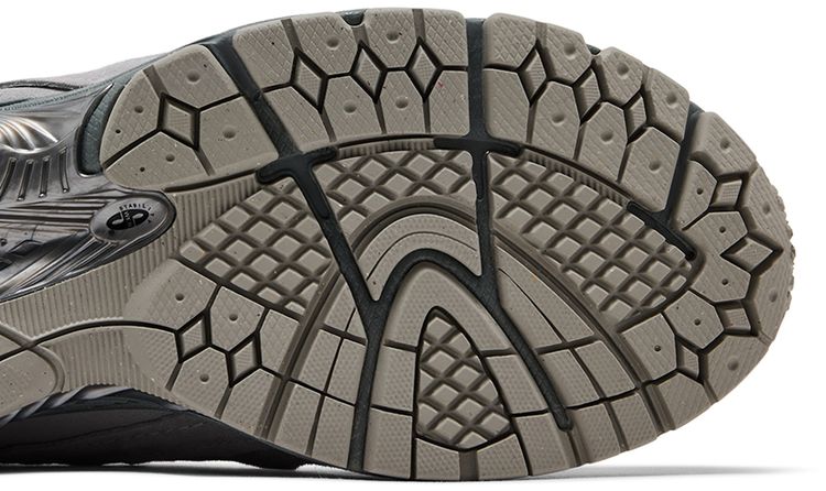 New Balance 2002R GORE TEX Protection Pack   Slate Grey