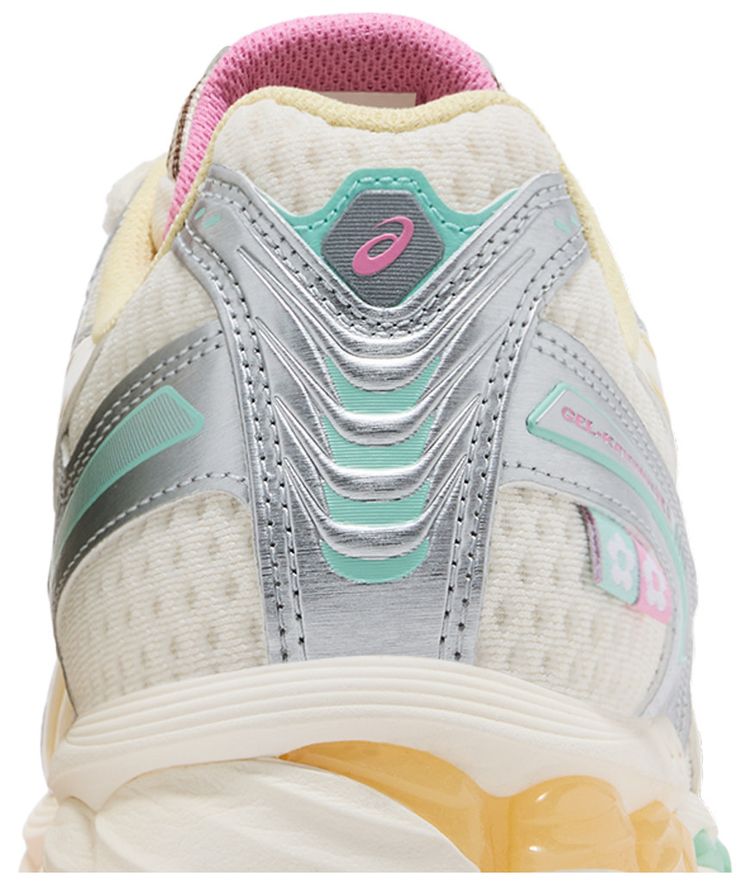 VANDYTHEPINK x ASICS Gel Kayano 121 Vanilla
