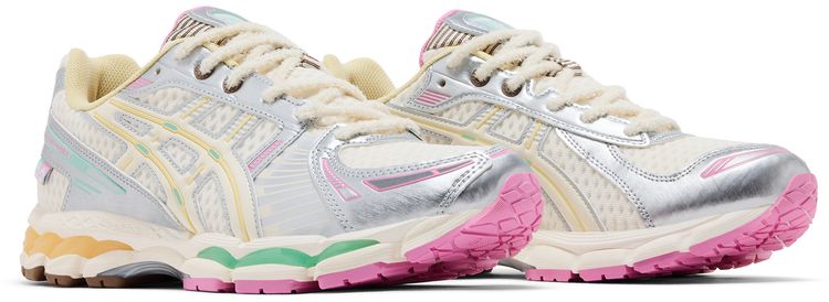 VANDYTHEPINK x ASICS Gel Kayano 121 Vanilla