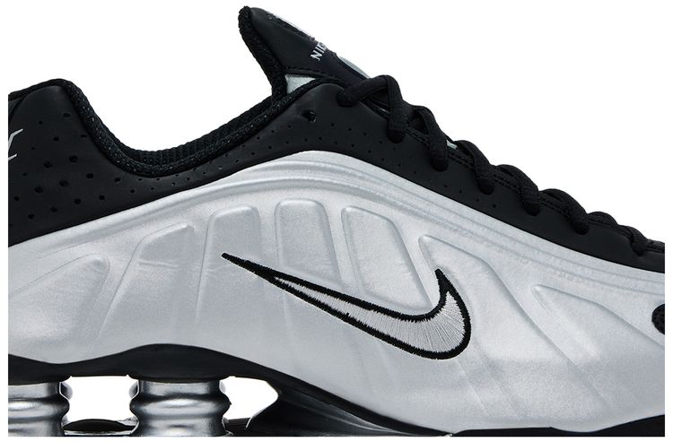 Nike Shox R4 Metallic Silver Black