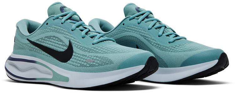 Nike Journey Run Cannon Sanded Purple