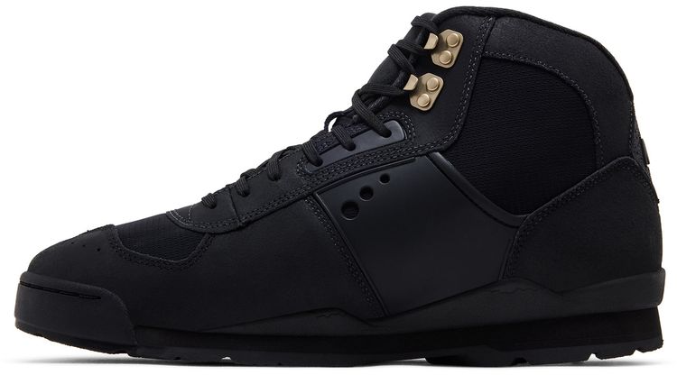 Nike Baltoro Black Metallic Gold