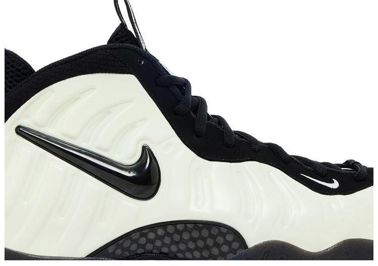 Nike Air Foamposite Pro Glow In The Dark