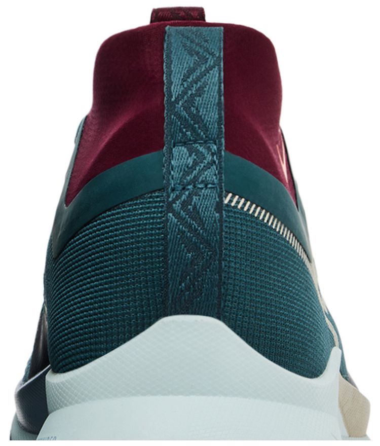 Nike React Pegasus Trail 4 GTX V2 Deep Jungle Khaki Night Maroon