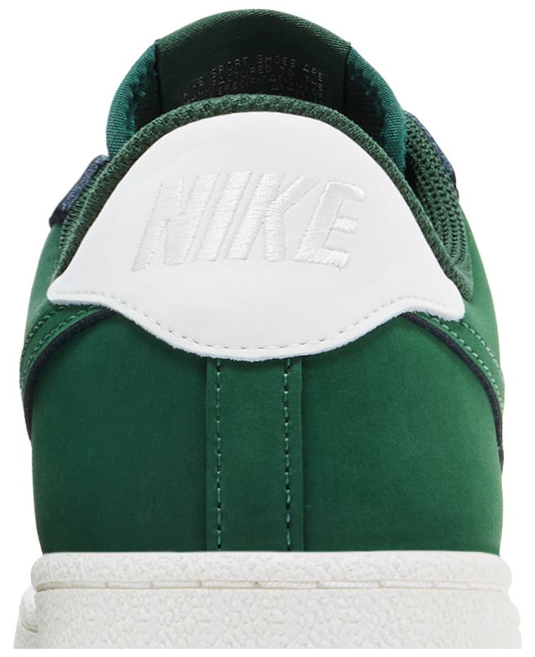 Nike Tennis Classic Fir Sail