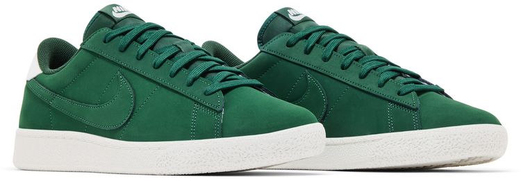 Nike Tennis Classic Fir Sail
